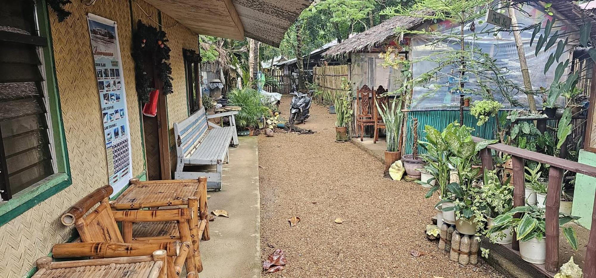 Rovi Homestay كورون المظهر الخارجي الصورة